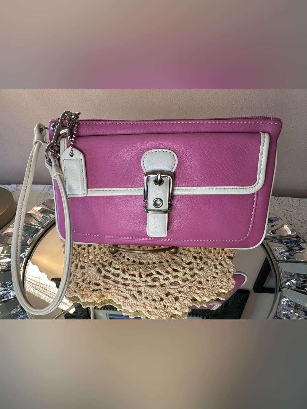 Coach vintage wristlet. Pink and white. Front pocket. In great condition. - Picture 8 of 12